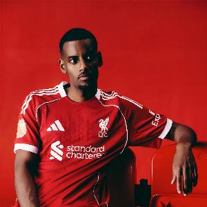 1.45亿没用几场！回声报：专家建议利物浦给伊萨克做手术根治伤病