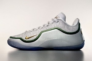 致敬当年当选体育画报封面的自己！詹姆斯LeBron 23再发布新配色