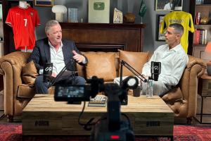 大的要来了！摩根预告C罗专访：独家片段今晚十点推出！